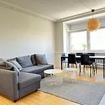 Beautiful In The Heart Of Apartment